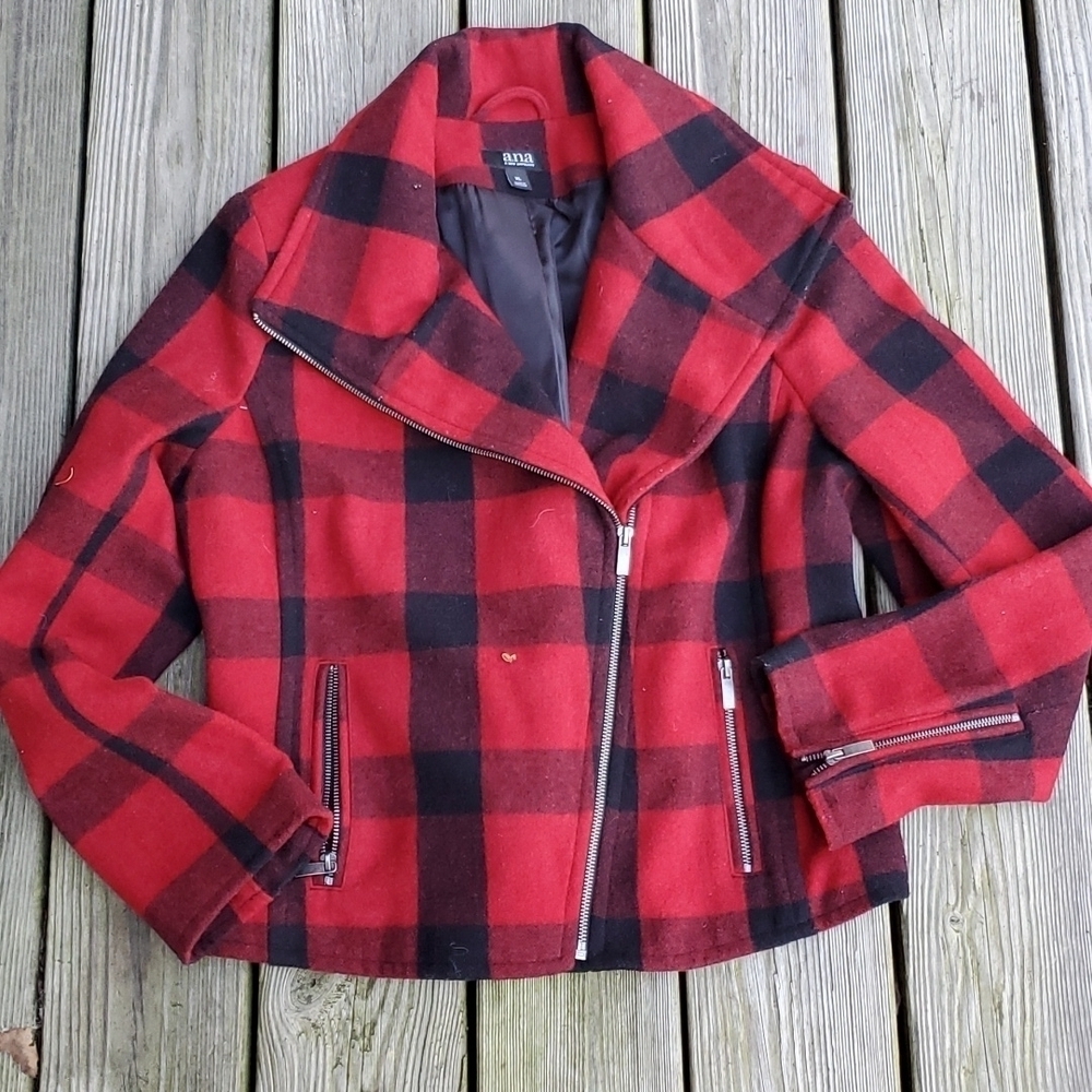 A.n.a Red Buffalo Plaid Side zip Jacket Xl perfect condition lined